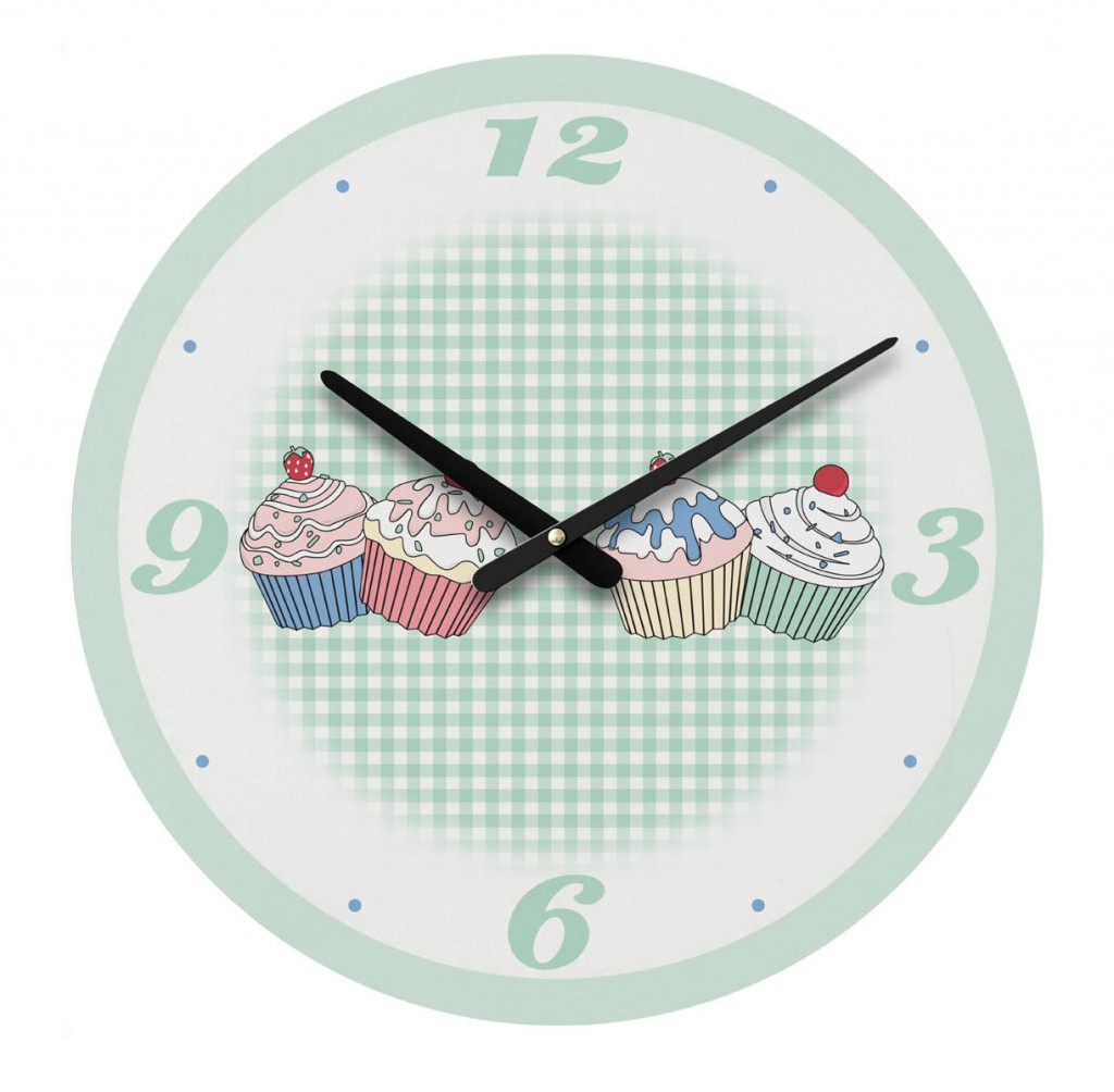 Cupcake round wall clock. Measuring 33 x 33 cm and for only £5. Perfect for the kitchen or kids room.