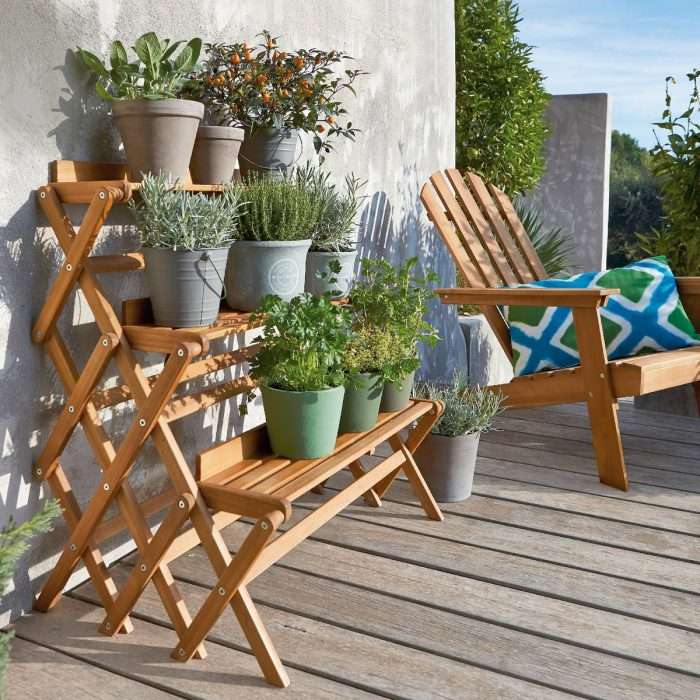 Folding 3-level garden shelving unit