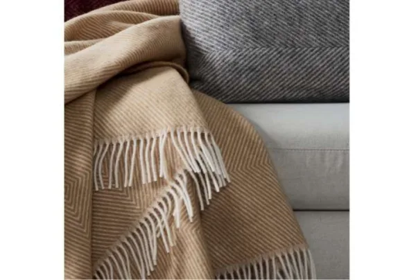Gotland 100% wool blanket, mustard