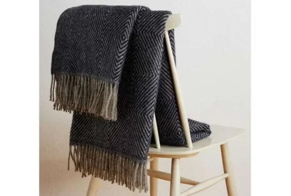 Gotland 100% wool blanket, blue