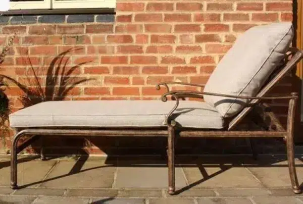 Chaise lounger in cinnamon - image 3