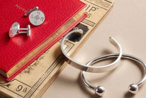 Hallmark feature round cufflinks - image 3