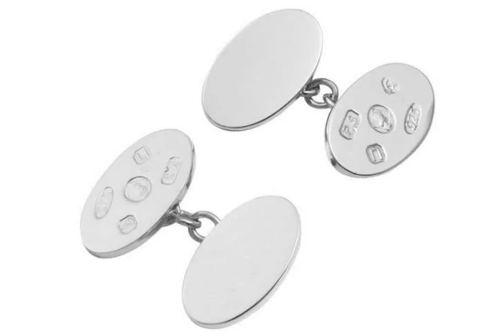 Hallmark feature oval chain cufflinks Hallmark feature oval chain cufflinks
