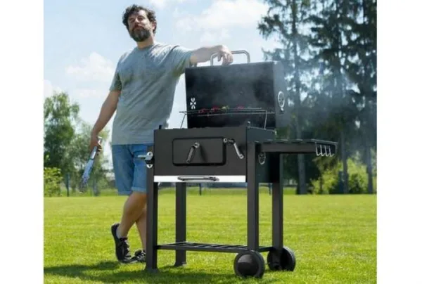 Florian feature rich charcoal bbq