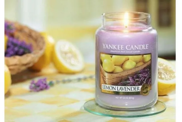 Yankee candle large jar, lemon lavender