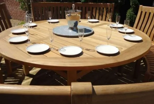 Malvern curved bench set