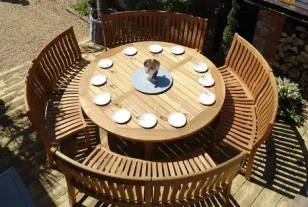 Malvern curved bench set