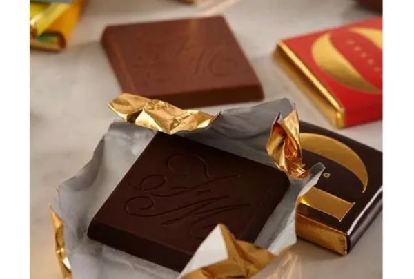 196 piece assorted neapolitain chocolates, 1. 2kgs - image 3