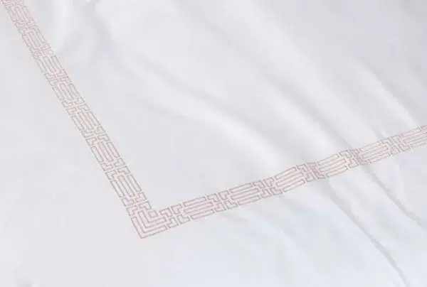 Hickes tailored quilt cover - image 3