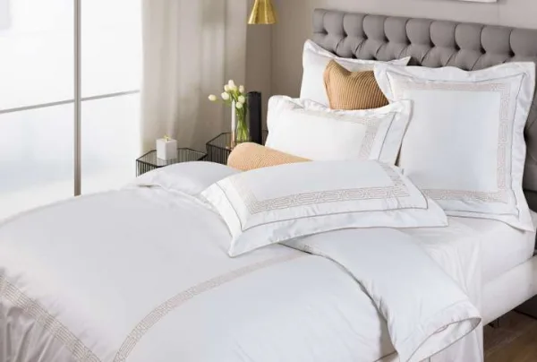 Hickes tailored quilt cover - image 2