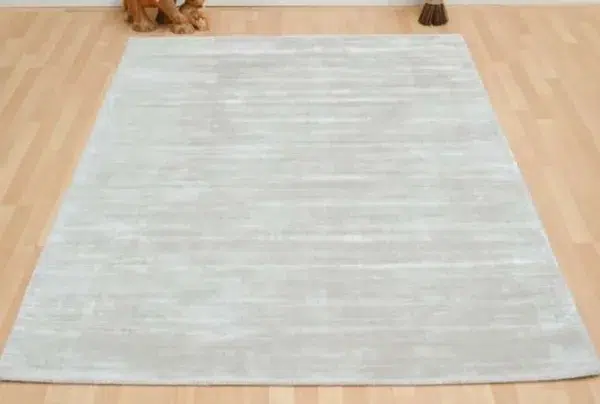 Putty blade silky viscose pile rug, various sizes
