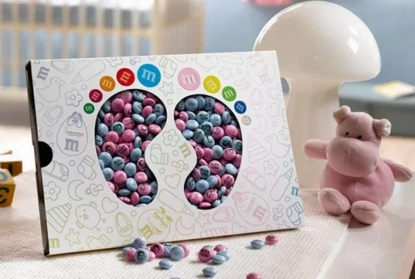 Personalised christening gift box of m&ms, 400g - image 3