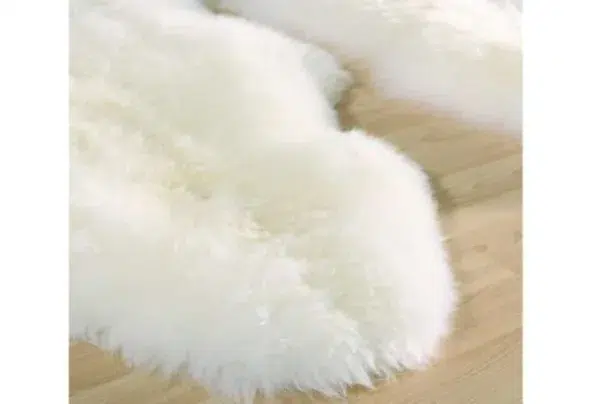 Natural genuine sheepskin animal fur rug