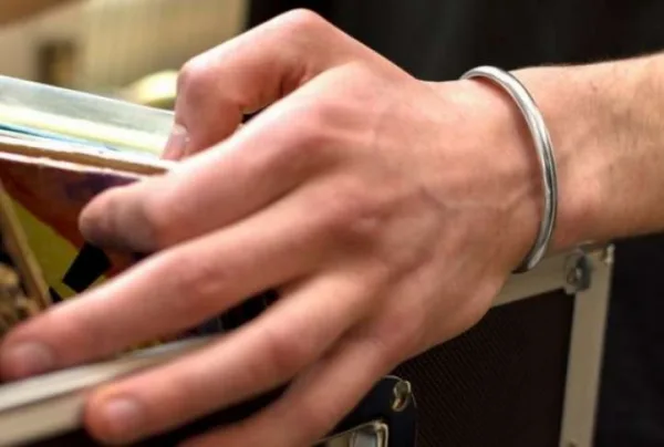 Men's curved silver bracelet - image 2