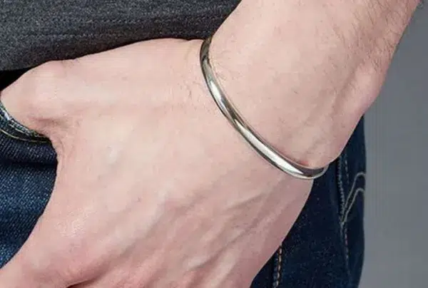 Men's curved silver bracelet - image 3