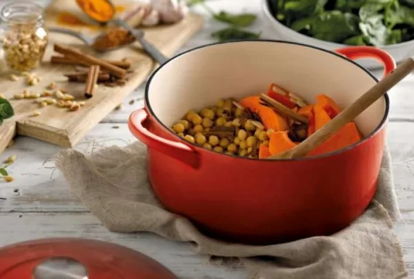 Cast iron 24cm casserole dish with lid, pomegranate - image 3