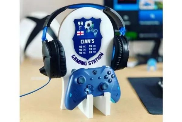 Personalised gaming station, football
