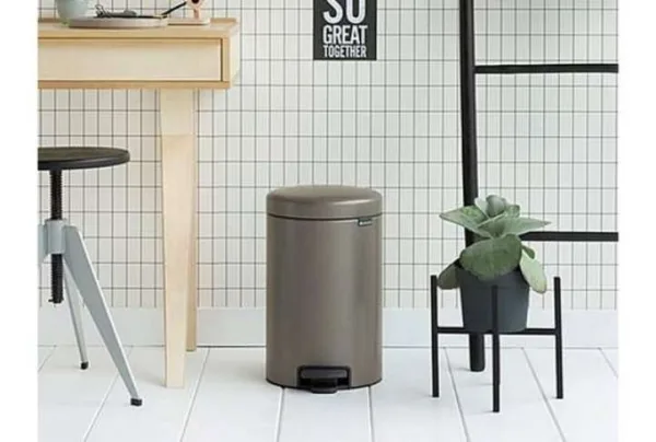 Brabantia newicon 12 litre platinum pedal bin