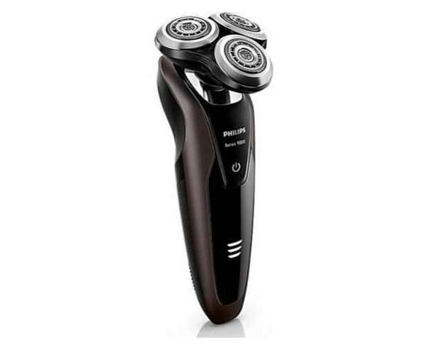 Alternative view of Philips Series 9000 Wet & Dry LED Smart Clean Shaver