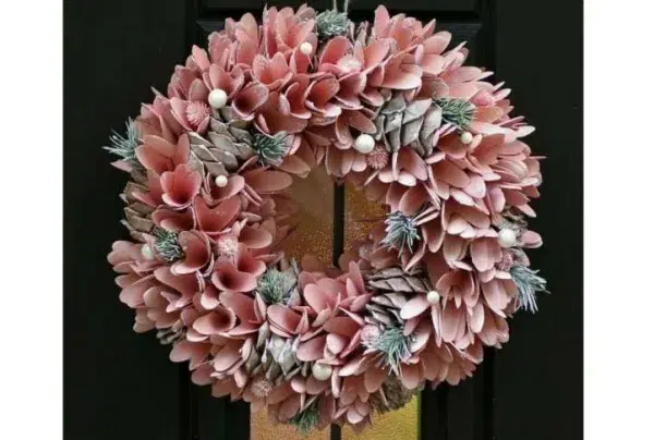 Pink everlasting autumnal wreath