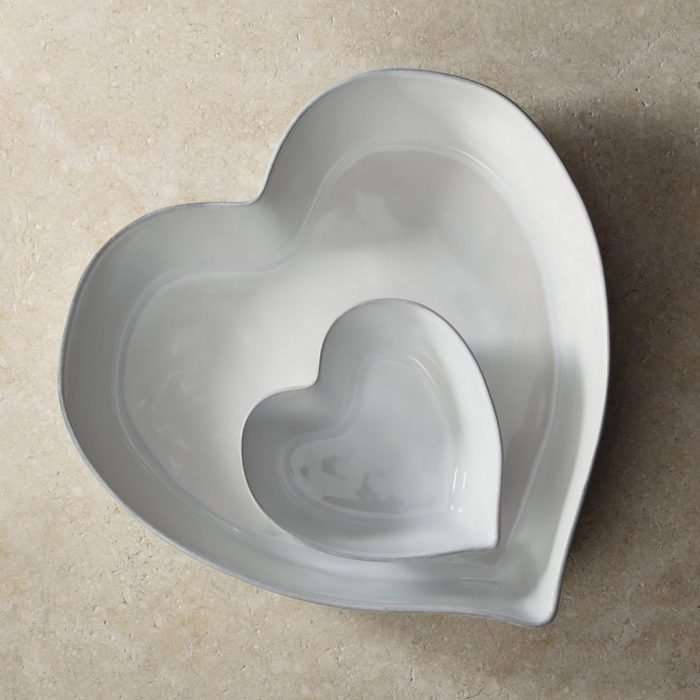 Porto stoneware large heart oven dish