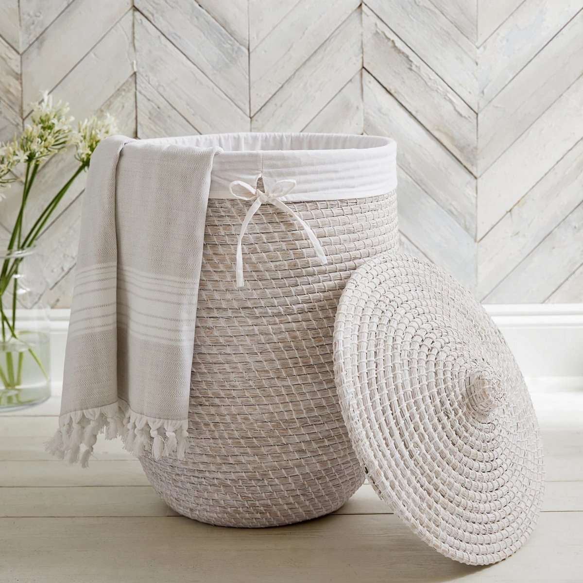 Alibaba shop laundry basket