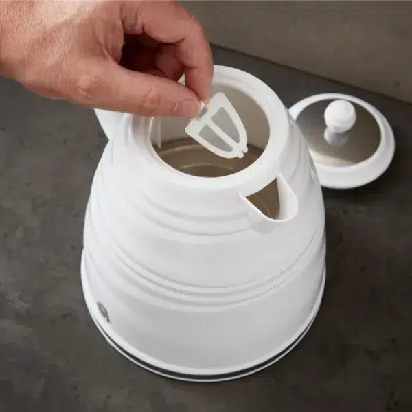 Swan 1. 7 litre jug kettle, white