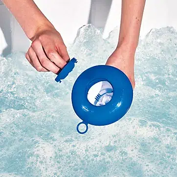 Cleverspa floating chlorine dispenser