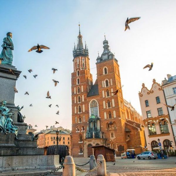 Krakow christmas market holiday & return flights just £79 - save 41%