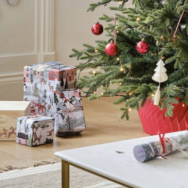 Traditional Christmas Scene Wrapping Paper