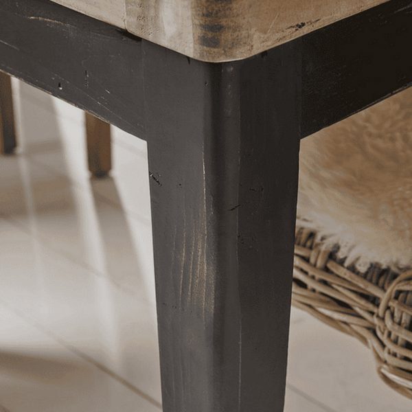 Odense extending oak and iron dinning table