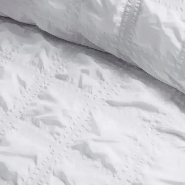 Sheraton white supersoft seersucker duvet set - all sizes