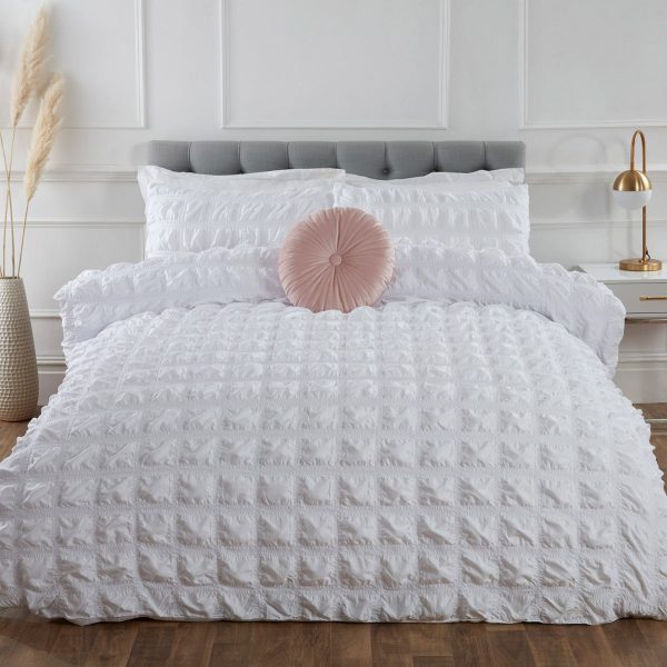 Sheraton White Supersoft Seersucker Duvet Set - All Sizes