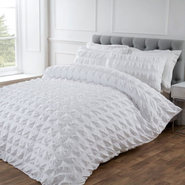 Sheraton White Supersoft Seersucker Duvet Set - All Sizes