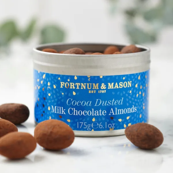 Cocoa dusted milk chocolate almonds, 170g