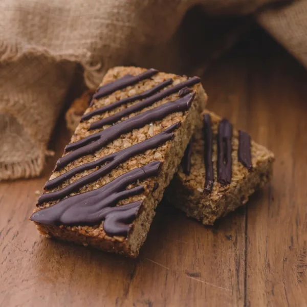 Three Giant Ginger & Dark Chocolate Flapjacks By Post, 700g