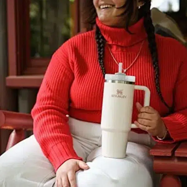 Stanley quencher h2. 0 flowstate insulated tumbler 30oz - cream tonal