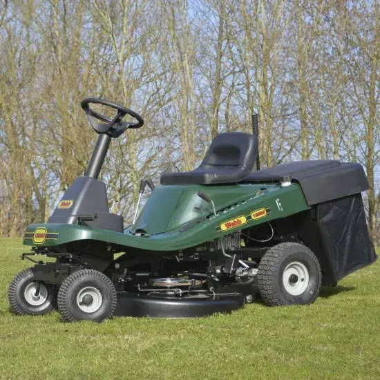 Webb 76cm (30") ride-on lawnmower with collector
