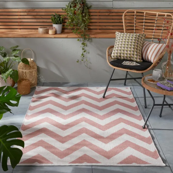 Brittany chevron flatweave indoor outdoor rug - pink