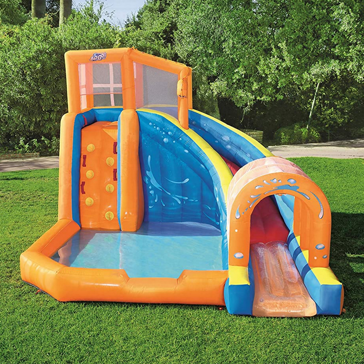 Bestway h2ogo! Hurricane inflatable mega bouncy castle Bestway h2ogo! Hurricane inflatable mega bouncy castle