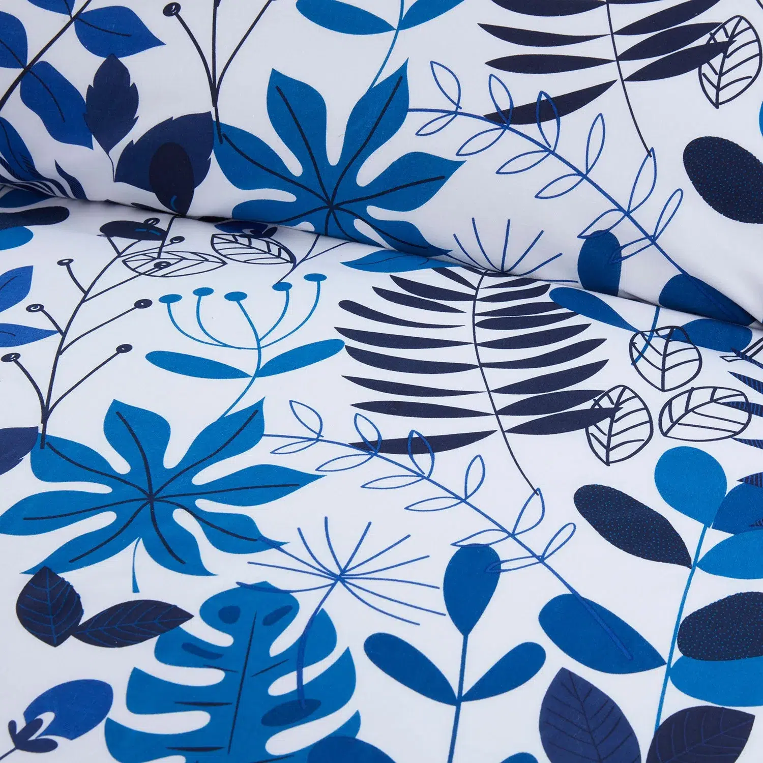 Coastal blue floral duvet set - all sizes Coastal blue floral duvet set - all sizes - image 3