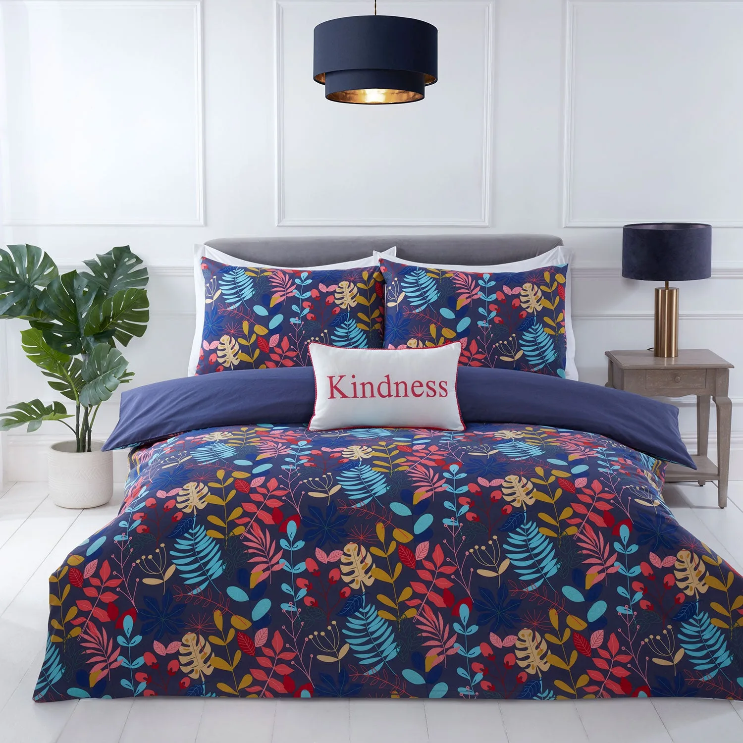 Tropical leaf multi reversible duvet set - all sizes Tropical leaf multi reversible duvet set - all sizes