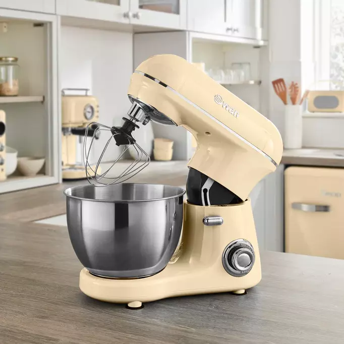 Swan 800w retro stand mixer, cream Swan 800w retro stand mixer, cream