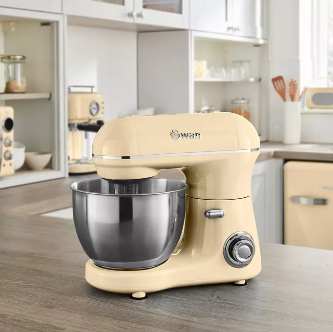 Swan 800w retro stand mixer, cream Swan 800w retro stand mixer, cream