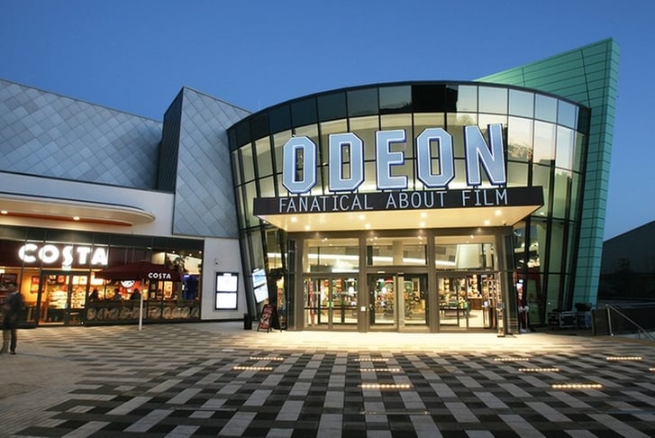 2 or 5 odeon cinema tickets including popcorn, sweets & drinks