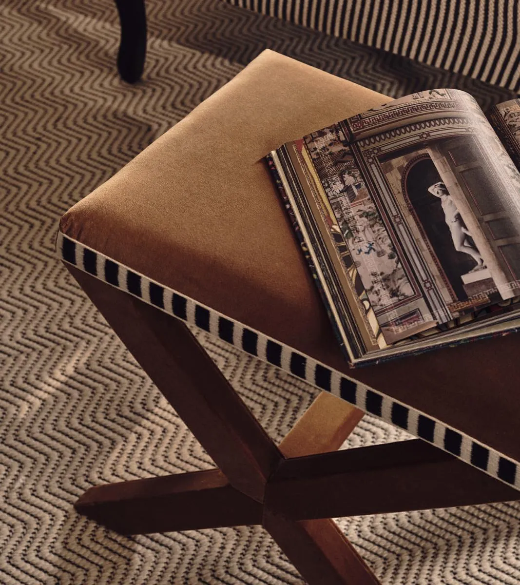 Vaquero velvet stool - camel Vaquero velvet stool - camel