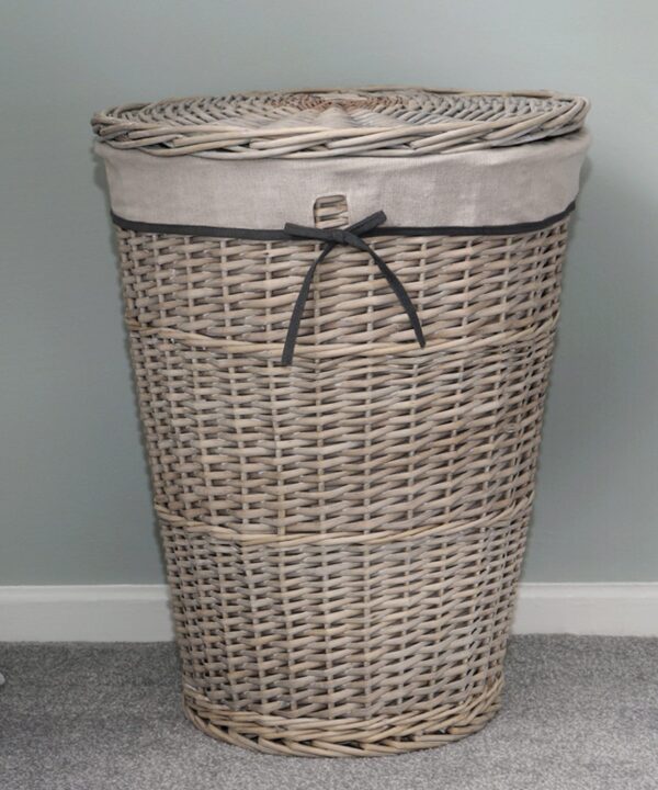 Damart round willow laundry basket