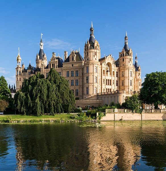 Fairytale Castles & Old Towns of the Baltic