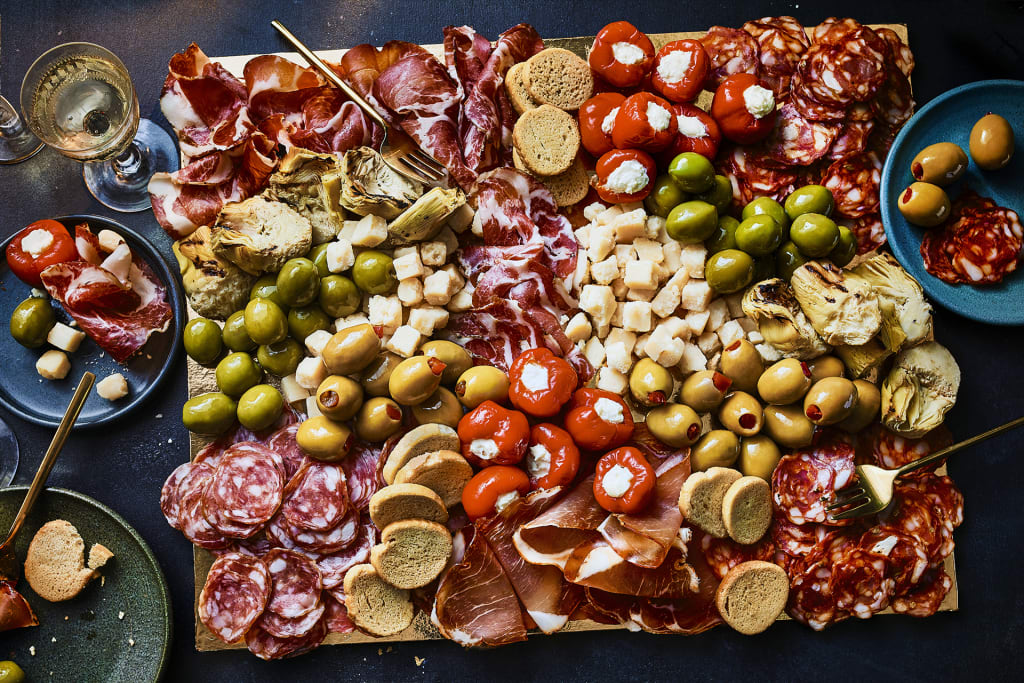 Charcuterie & antipasti grazing platter Charcuterie & antipasti grazing platter