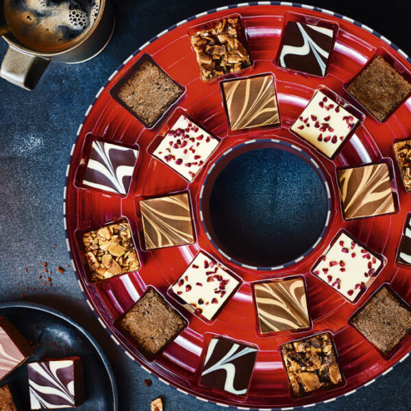 Collection Brownie Selection Wreath (Serves 20)